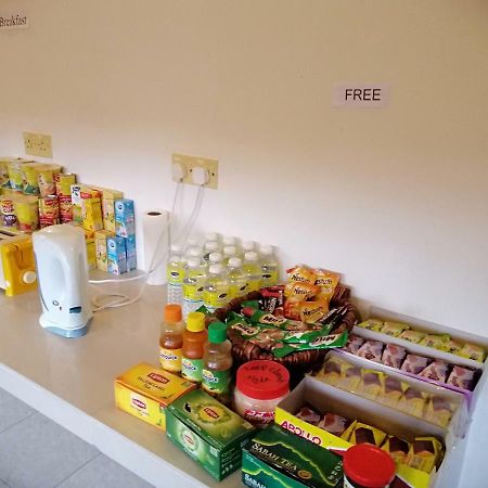 Formula One Bed And Breakfast F1 Sepang Klia Klia2 Kuala Lumpur International Airport Transit Nilai Esterno foto