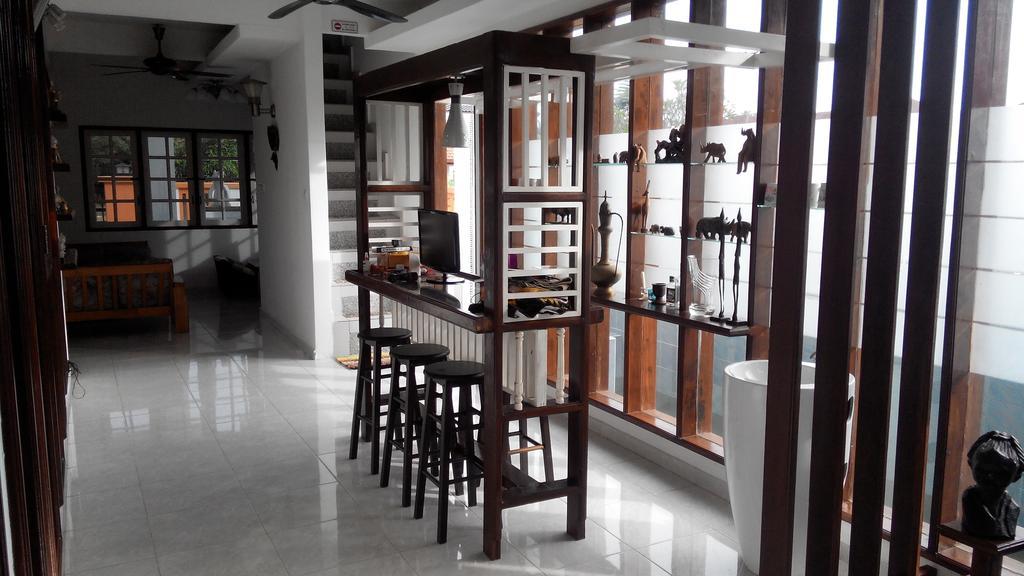 Formula One Bed And Breakfast F1 Sepang Klia Klia2 Kuala Lumpur International Airport Transit Nilai Esterno foto